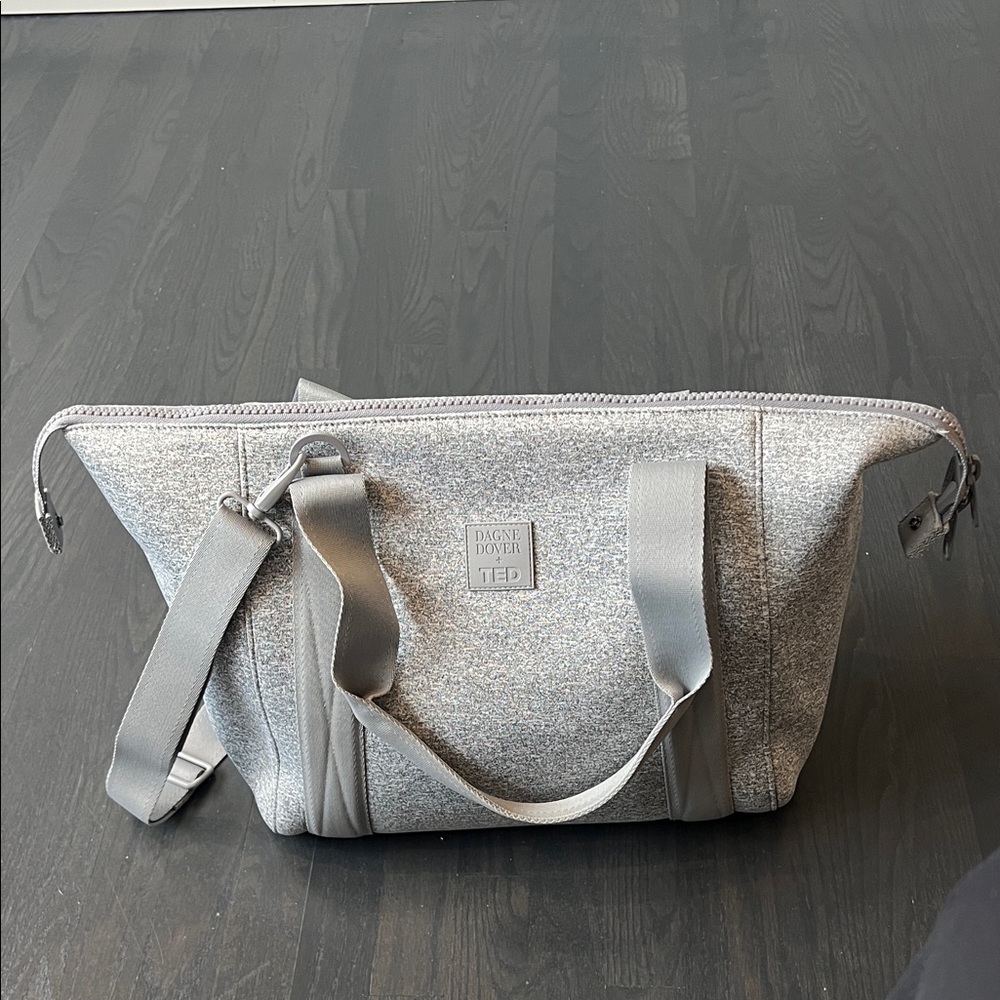 Dagne Dover Gray Travel Bag